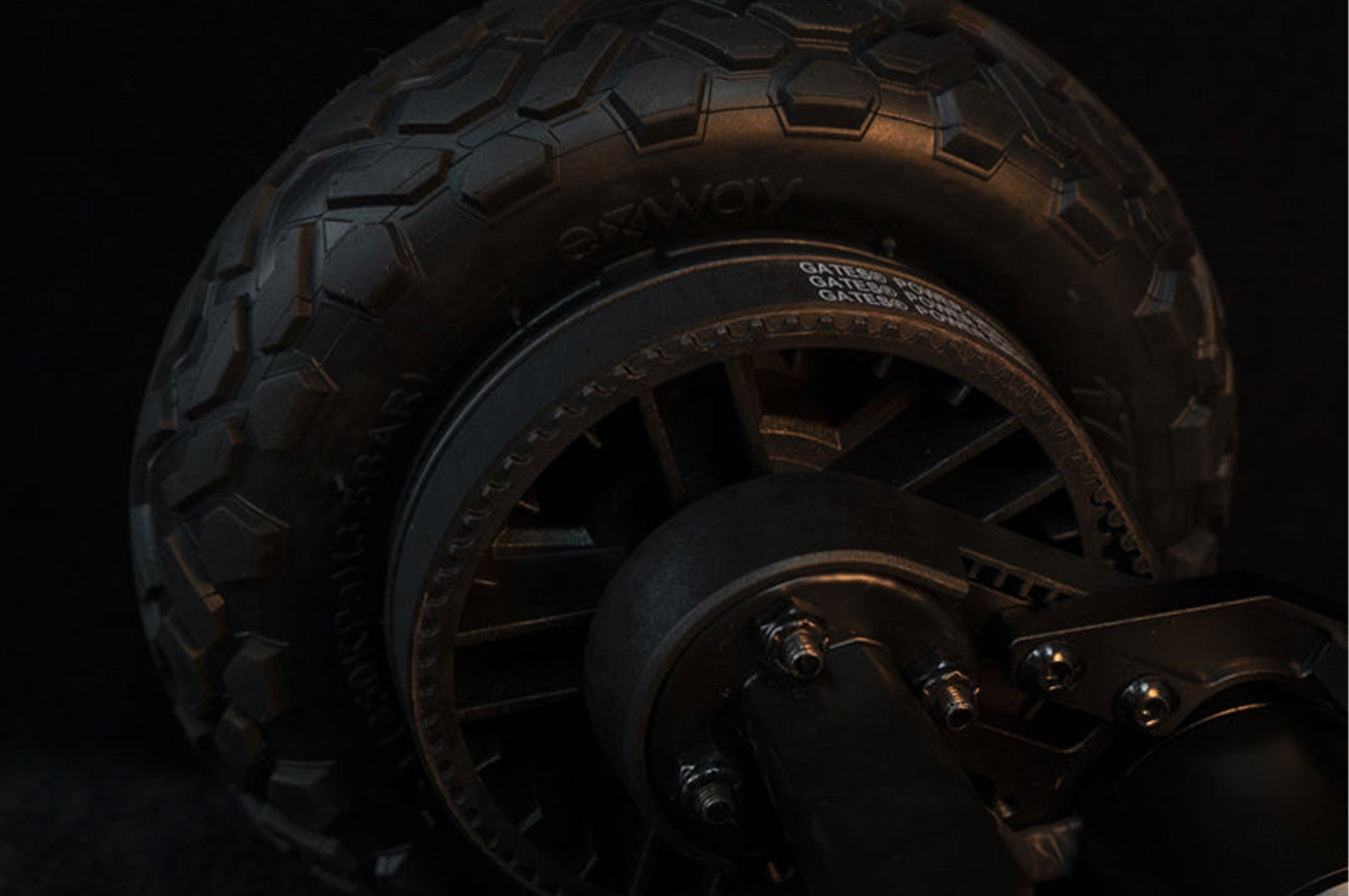 Off-Road Pneumatic Tires for Atlas